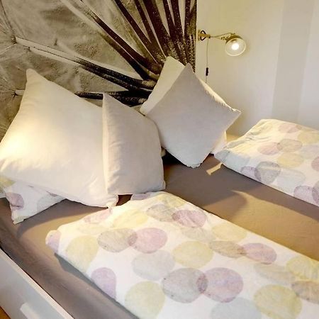 Stilvolle Wohnung Direkt In Der City Würzburg Eksteriør bilde